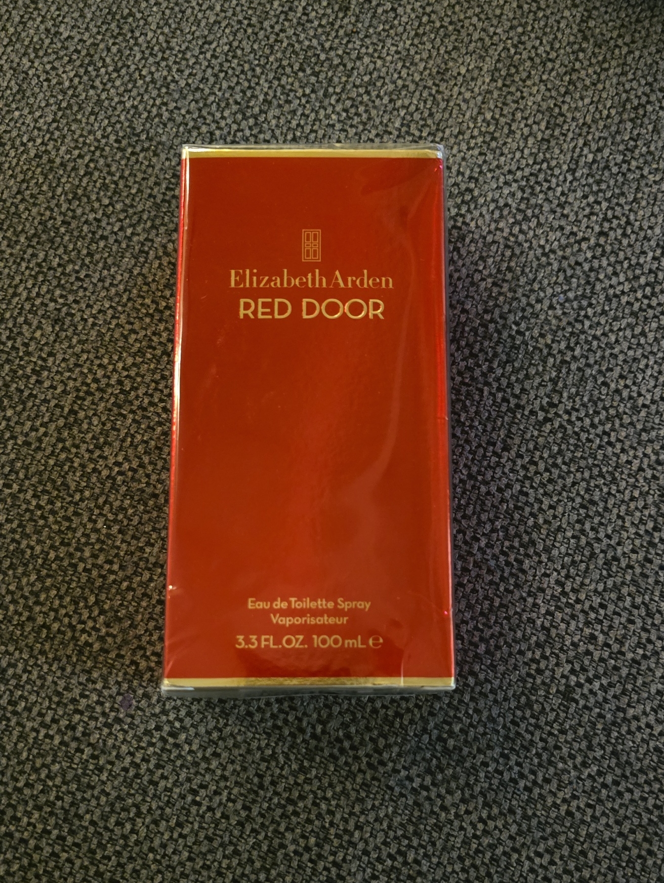 Elizabeth Arden Red Door Fragrance In Red And Gold 33 FlOz Elizabeth Arden Red Door Fragrance In Red And Gold 33 FlOz